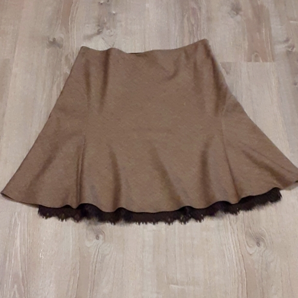 Banana Republic Dresses & Skirts - Banana Republic Brown A Line Skirt with Lace underlay detail on bottom H…
